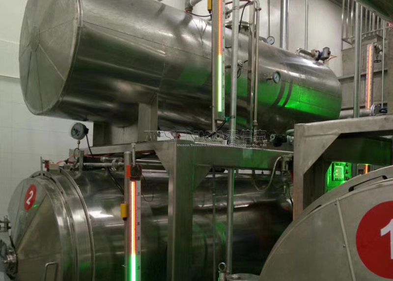 某食品公司磁敏雙色液位計(jì)使用現(xiàn)場(chǎng)